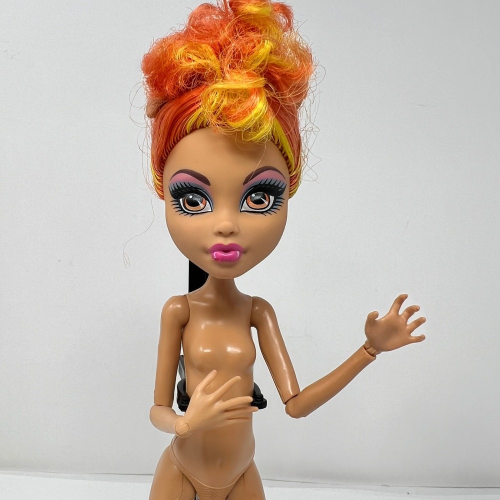 Monster High‎ Howleen Wolf Doll Werewolf Clawdeen Sister Articulated Fashion toy